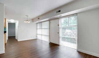 4965 AMERICANA Dr 104, Annandale, VA 22003