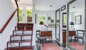 140 Connection St, Newport, RI 02840
