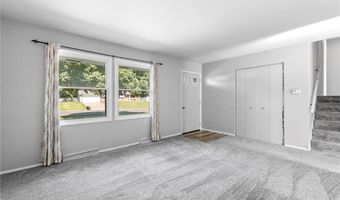 1055 Thomas Dr, Ashland, OH 44805