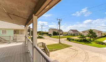 413 Club Colony Dr, Atlantic Beach, NC 28512