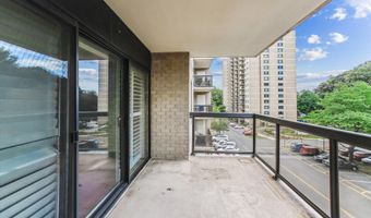 307 YOAKUM Pkwy 406, Alexandria, VA 22304