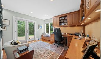 476 Baxter Neck Rd, Barnstable, MA 02630