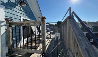 9 Ann St 2, Newport, RI 02840