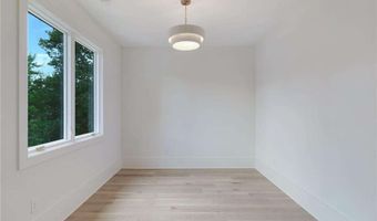290 Christopher Robin Rd, Alpharetta, GA 30005
