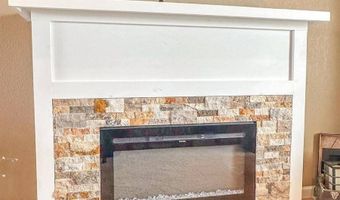 502 Granite Dr, Bismarck, ND 58503