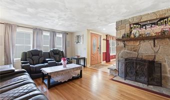 1799 Old Louisquisset Pike, Lincoln, RI 02865