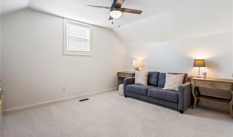 1004 Robin Haven Dr, Bentonville, AR 72712