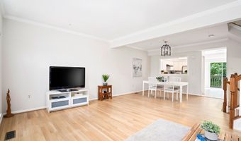 9821 TIFFANY HILL Ct 71, Bethesda, MD 20814