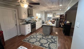 1035 Portwood Dr, Albertville, AL 35951