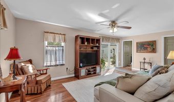 537 3RD St, Atco, NJ 08004