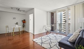 880 N POLLARD St N 923, Arlington, VA 22203