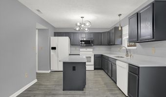 2924 Coles Creek Ln, Indianapolis, IN 46217