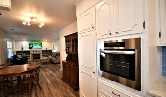 1604 Broadway Blvd W, Ada, OK 74820