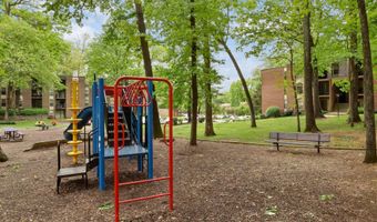 8316 TOBIN Rd 8316-11, Annandale, VA 22003