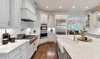 5206 Creek Walk Cir, Peachtree Corners, GA 30092