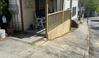 21 Laurel St, Augusta, ME 04330
