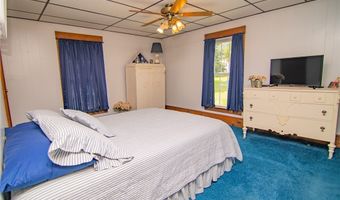 218 High St, Amsterdam, OH 43903