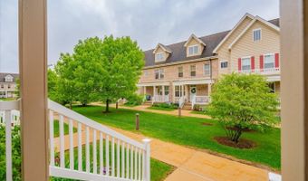 30 S Gardens Way, Fitchburg, WI 53711