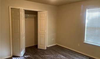 2 Radcliffe Dr, Bella Vista, AR 72714