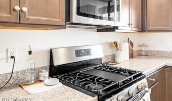 708 Pierre St, Belgrade, MT 59714
