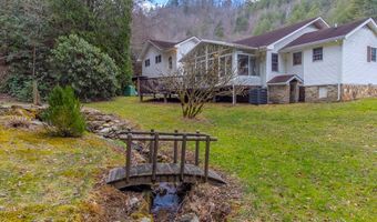 1107 Panther Crk, Almond, NC 28771