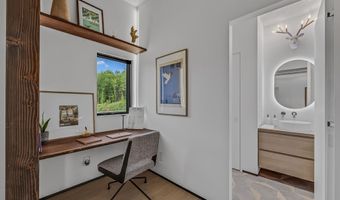 289 Ledgewood Dr, Bethlehem, NH 03574