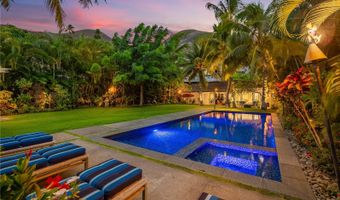 1586 Mokulua Dr, Kailua, HI 96734