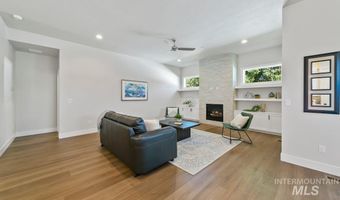 3760 Jackie Ln, Boise, ID 83704