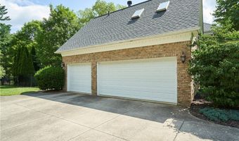 3721 Sanctuary Dr, Bath, OH 44333
