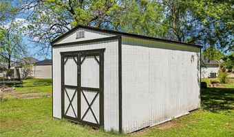 204 E 8th St, Adrian, MO 64720