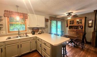 1912 S Oak Knoll Dr NE, Alexandria, MN 56308