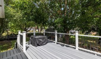 15 Laforge Dr, Coventry, RI 02816