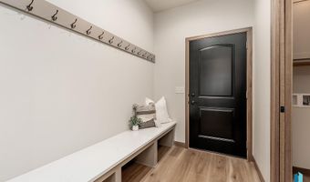 414 N Almond Ave, Brandon, SD 57005