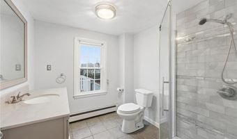 252 S Main St, Coventry, RI 02816