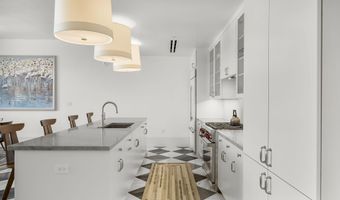 27 Admiralty Row 305, Alys Beach, FL 32461