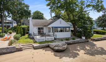 15 River Rd, Branford, CT 06405