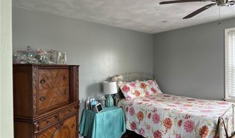 26 Raymond St, Coventry, RI 02816