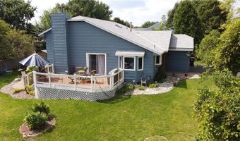 5634 142nd St W, Apple Valley, MN 55124