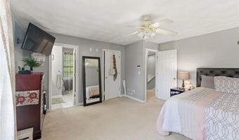 61 Metropolitan Ave, Cranston, RI 02920