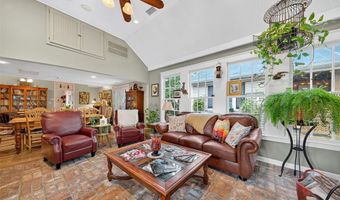 5596 Walnut St, Augusta, MO 63332