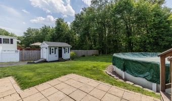 14 Hotchkiss Dr, Bristol, CT 06010