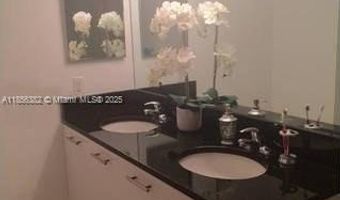 3300 NE 191st St PH8, Aventura, FL 33180