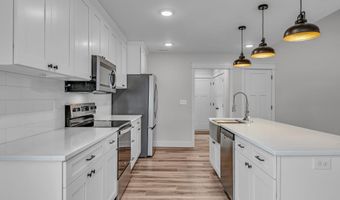 1116 Bluestem Cir, Baldwin City, KS 66006