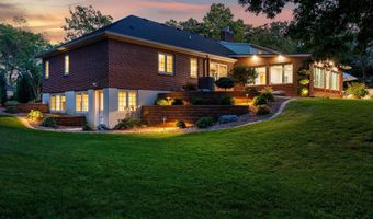 301 22nd St NW, Austin, MN 55912