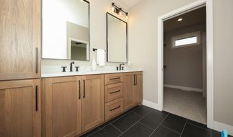 1005 S Haley Ave, Brandon, SD 57005