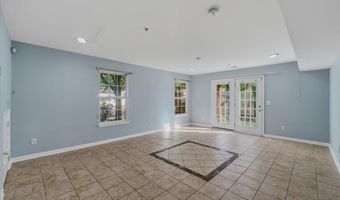 2 MARINA Dr, Bayonne, NJ 07002