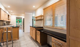 128 Ponds View Dr, Ann Arbor, MI 48103