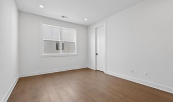 861 N MANCHESTER St, Arlington, VA 22205