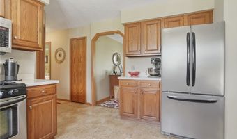2202 Martin Crest Dr, Akron, OH 44312