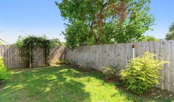 404 Ramaux St, Bay St. Louis, MS 39520